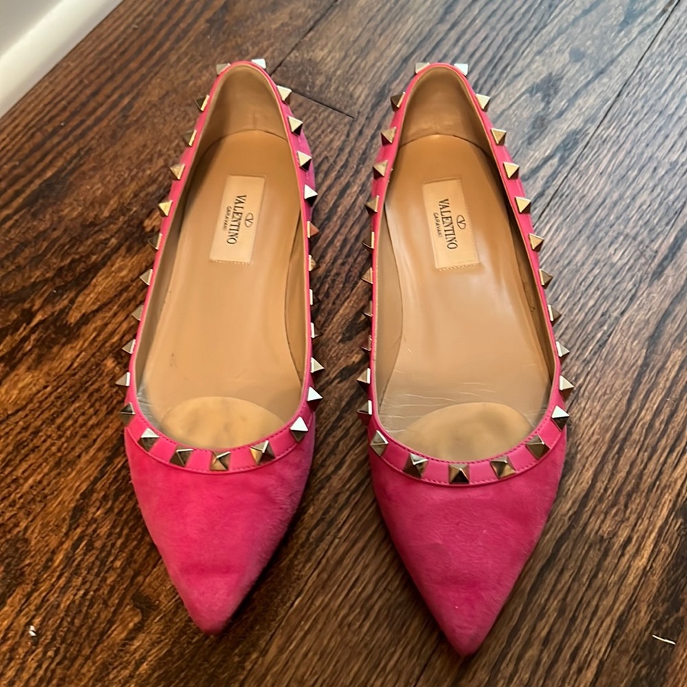 Valentino hot pink slides